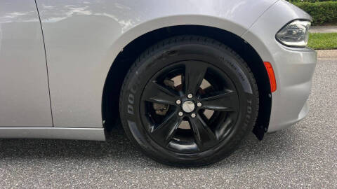 2016 Dodge Charger SXT