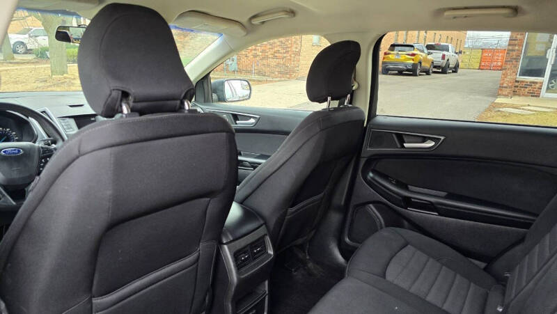 2017 Ford Edge SE