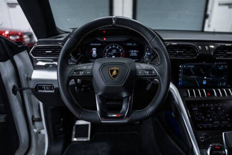 2022 Lamborghini Urus
