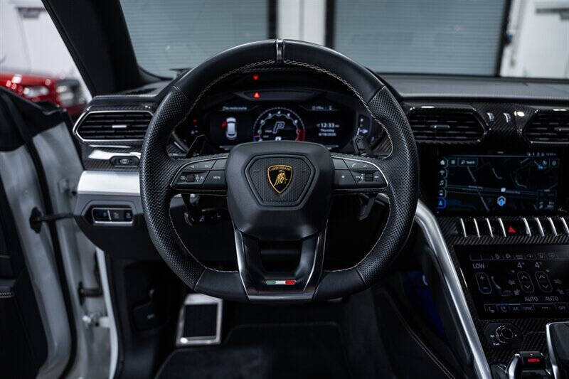 2022 Lamborghini Urus