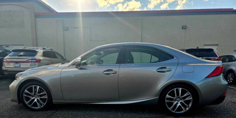 2019 Lexus IS 300