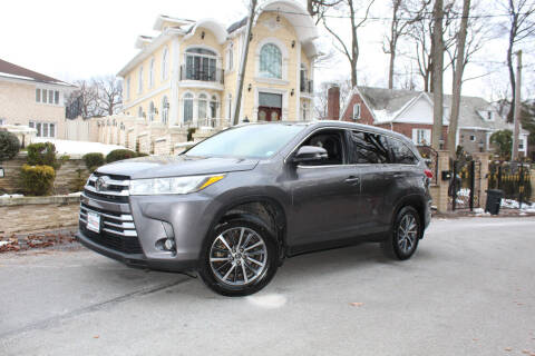 2019 Toyota Highlander for sale at MIKEY AUTO INC in Hollis NY