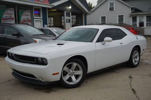 2014 Dodge Challenger for sale at Cass Auto Sales Inc in Joliet IL