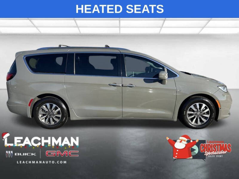 2021 Chrysler Pacifica Touring L