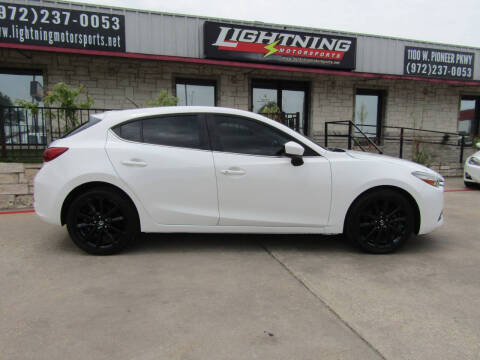 2017 Mazda MAZDA3 Touring