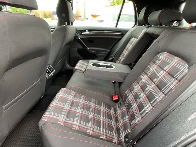 2016 Volkswagen Golf GTI