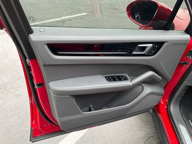 2021 Porsche Cayenne