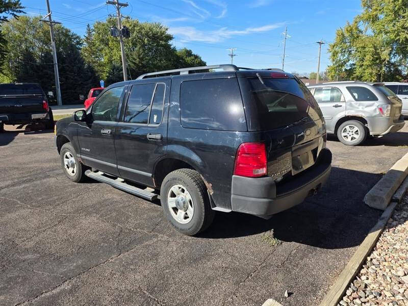 2004 Ford Explorer XLS