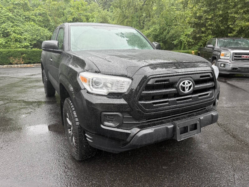 2017 Toyota Tacoma SR