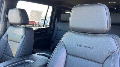 2022 GMC Yukon XL Denali