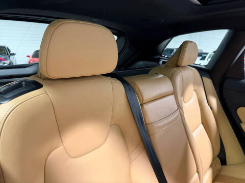 2021 Volvo XC60 Recharge T8 Inscription