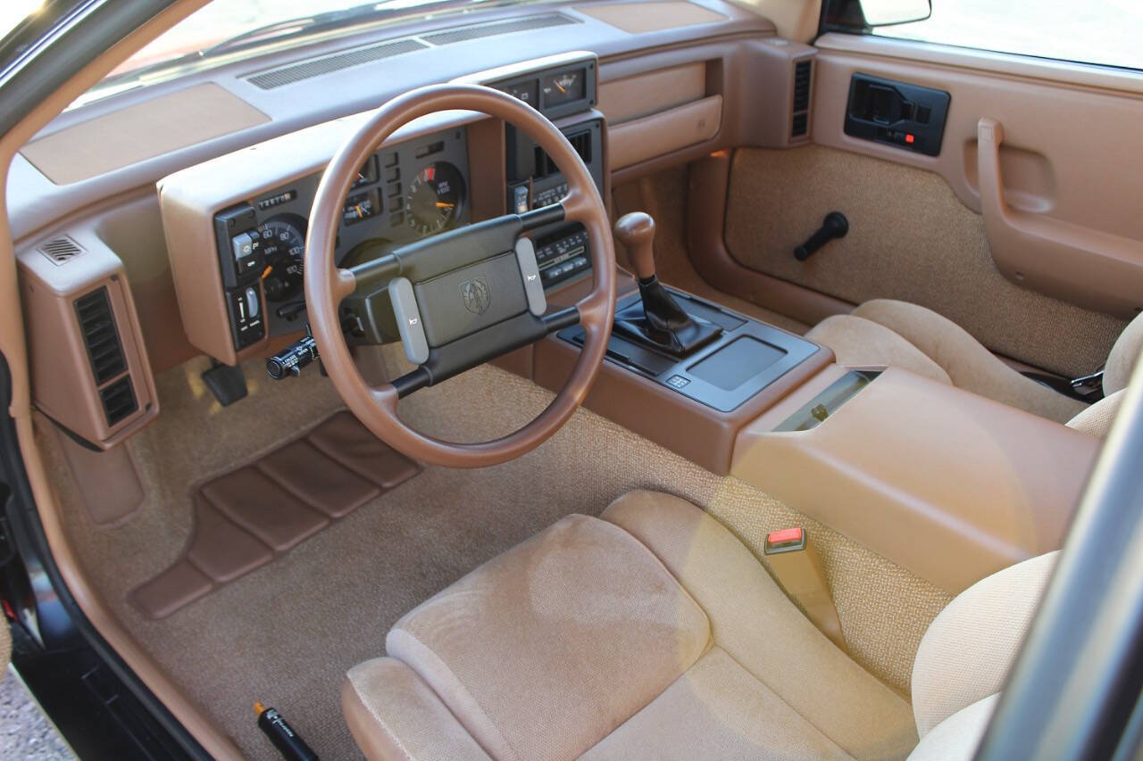 1988 Pontiac Fiero 17