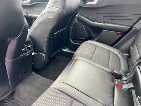 2024 Ford Escape ST-Line Select