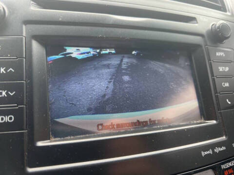 2012 Toyota Prius v Two