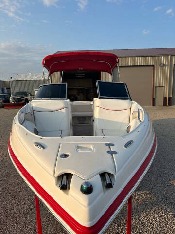 2006 Rinker 246BR