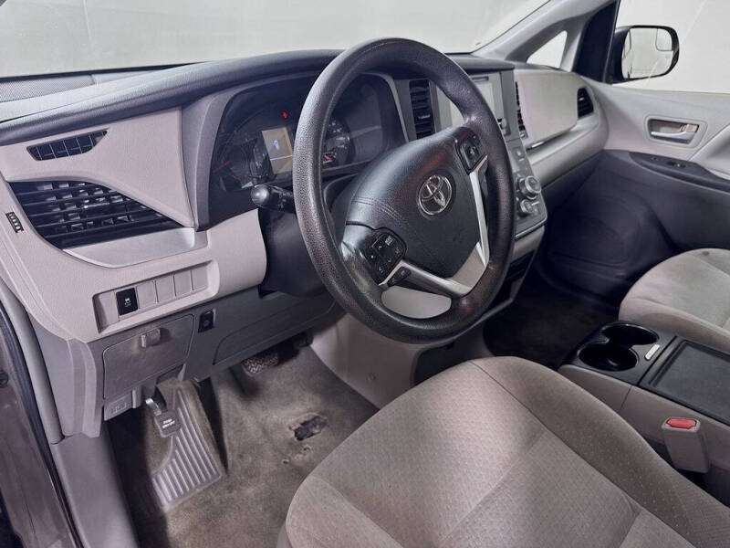 2015 Toyota Sienna