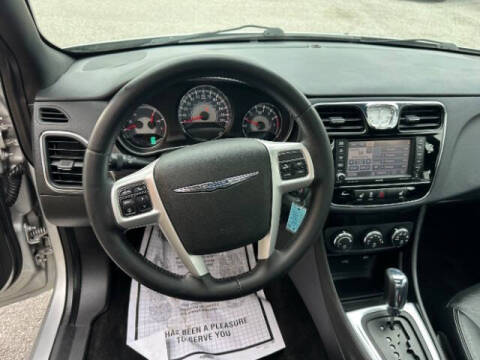 2012 Chrysler 200 Limited