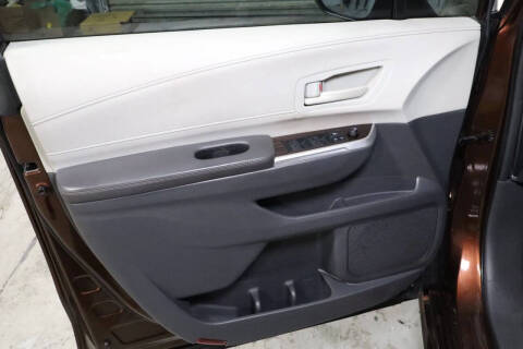 2021 Toyota Sienna LE 8-Passenger