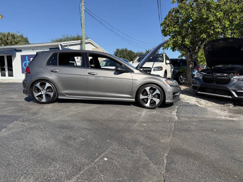 2016 Volkswagen Golf R 4Motion