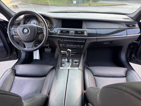 2011 BMW 7 Series 750i