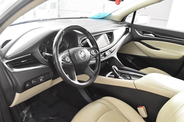 2021 Buick Enclave Essence