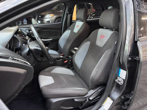 2017 Ford Focus ST