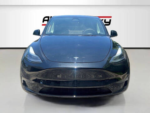 2023 Tesla Model Y Long Range