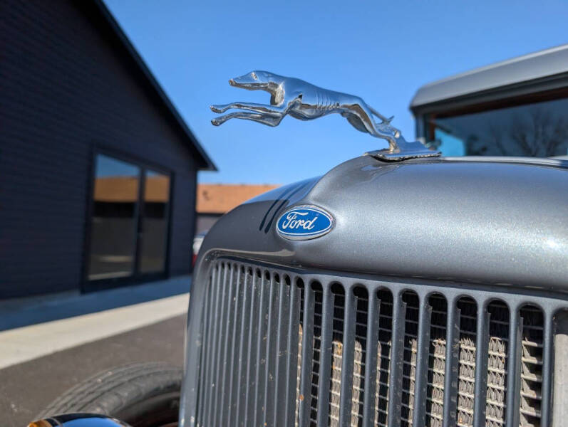 1933 Ford Model BB