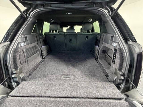 2025 Land Rover Range Rover P400 SE LWB