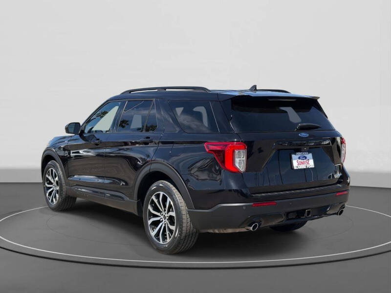 2022 Ford Explorer ST-Line