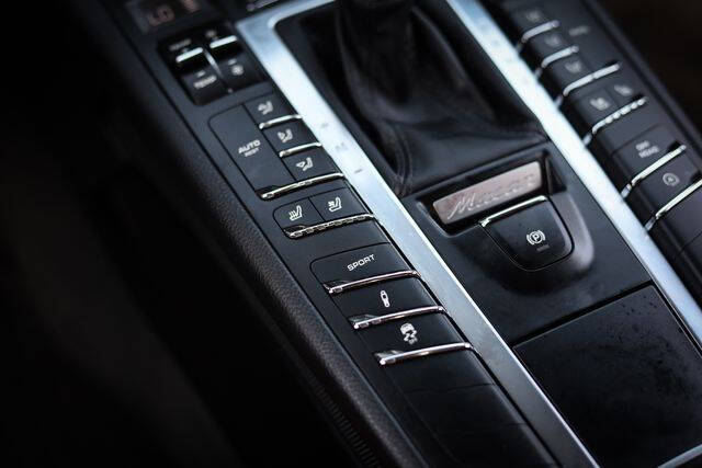 2015 Porsche Macan S