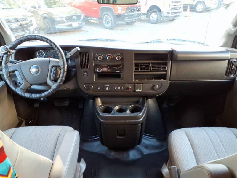 2023 Chevrolet Express 2500