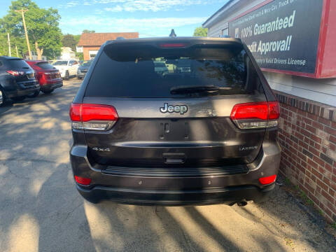 2018 Jeep Grand Cherokee Laredo E