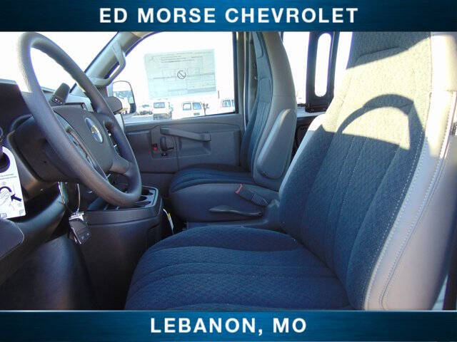 2025 Chevrolet Express 2500