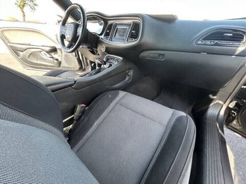 2015 Dodge Challenger SXT