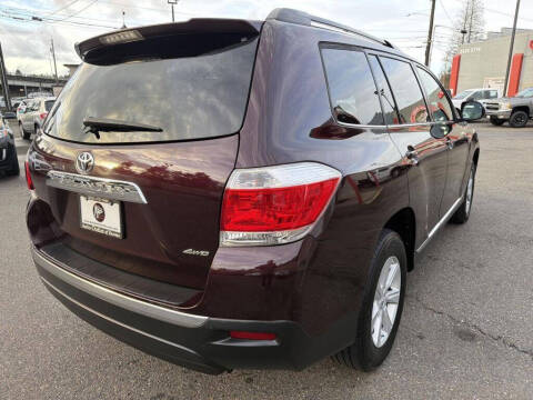 2013 Toyota Highlander Plus