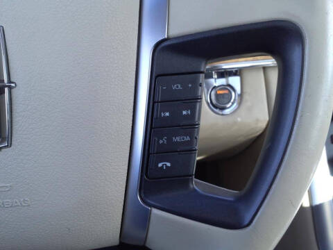 2009 Lincoln MKS