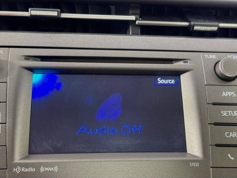 2014 Toyota Prius Plug-in Hybrid Advanced