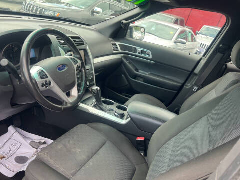 2013 Ford Explorer XLT