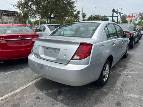 2003 Saturn Ion 1