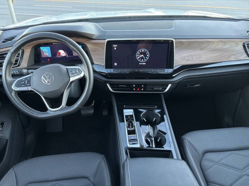 2024 Volkswagen Atlas SE 4Motion