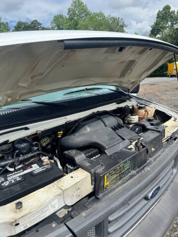 2004 Ford E-Series