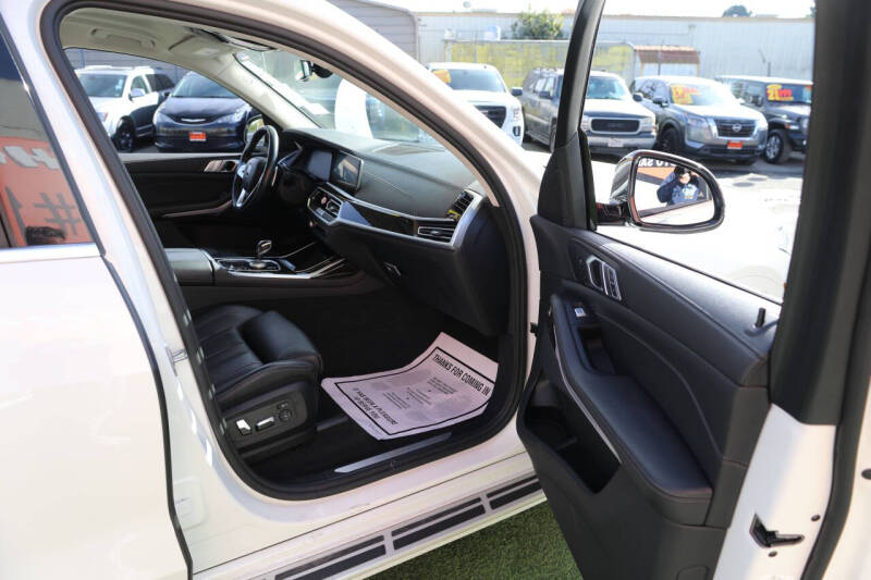 2021 BMW X7 xDrive40i