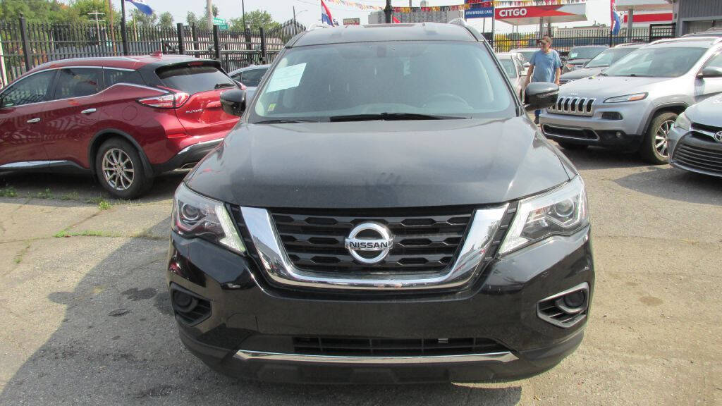 2017 Nissan Pathfinder for sale at United Car Company in Detroit, MI