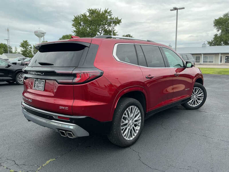 2024 GMC Acadia Denali