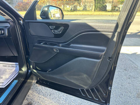 2023 Lincoln Aviator Livery