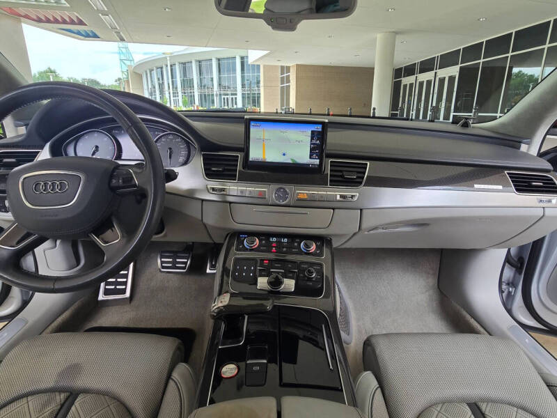 2014 Audi S8 4.0T quattro