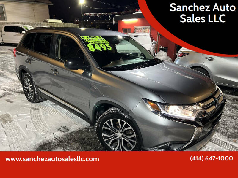 2017 Mitsubishi Outlander ES's photo