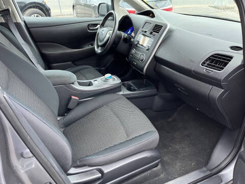 2015 Nissan LEAF S