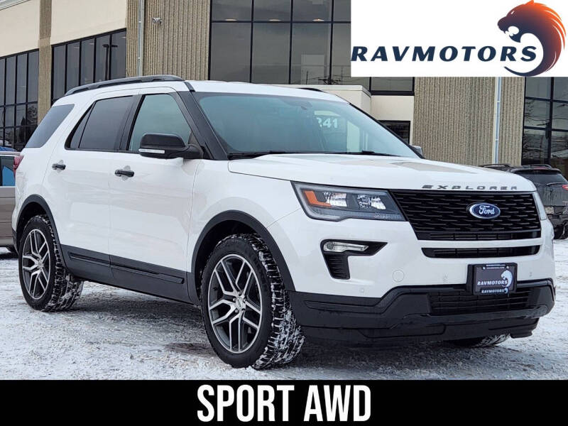 2019 Ford Explorer Sport's photo